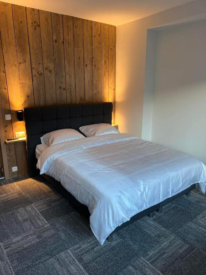 Nieuwe Kamer In Centrum Brugge Met Badkamer ! 외부 사진